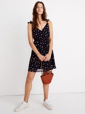 Madewell | Ruffle Strap Wrap Dress Confetti Floral Navy - Size 10